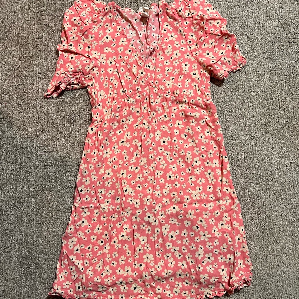 H&M maternity lot - 2 dresses - medium